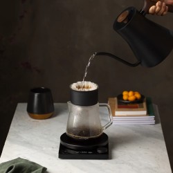 FELLOW STAGG EKG PRO ELECTRIC KETTLE BLACK + WALNUT HANDLE