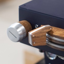 Kit personalización La Marzocco Linea Mini – Madera de nogal